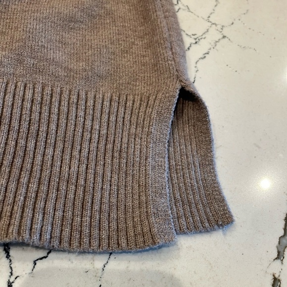 Ann Taylor Turtleneck Tunic Sweater Taupe M - Picture 7 of 7